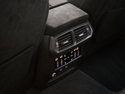 Used 2024 Lamborghini Urus Performante image 31