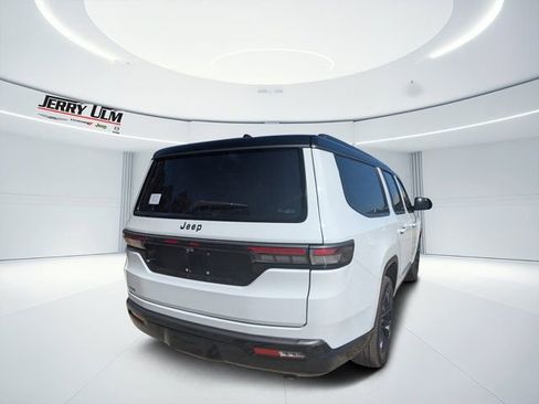 New 2026 Jeep Grand Wagoneer L Summit w/ Rear Seat Video Group I AWD/4WD image 3