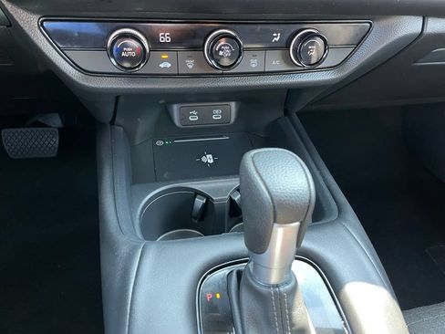 Used 2026 Honda HR-V LX image 18