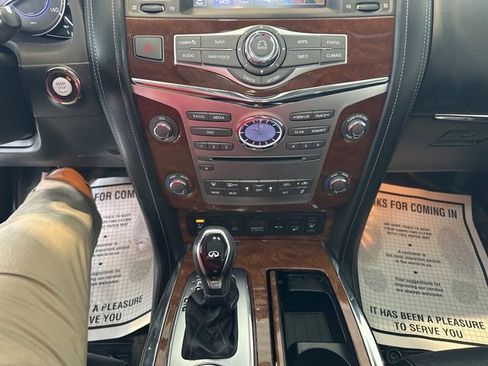 Used 2018 INFINITI QX80 4WD w/ Driver Assistance Package image 12