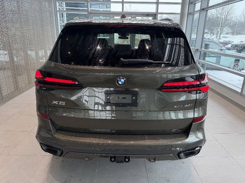 New 2026 BMW X5 xDrive40i w/ M Sport Package AWD/4WD image 5