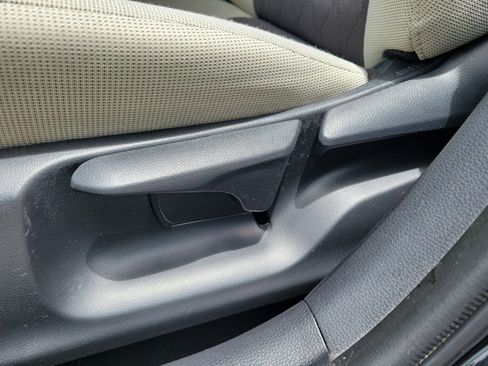 Used 2023 Toyota Corolla LE FWD image 17
