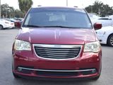 Used 2014 Chrysler Town & Country Touring image 2