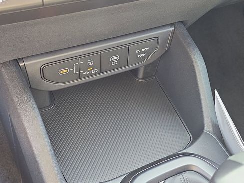 New 2026 Kia K4 FWD image 25