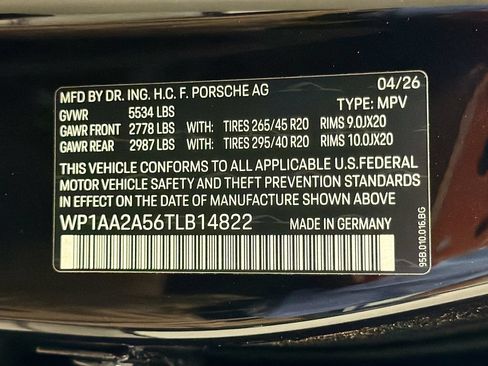 New 2026 Porsche Macan AWD/4WD image 36
