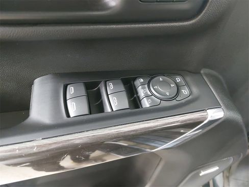 Used 2020 Chevrolet Silverado 2500 LTZ w/ LTZ Premium Package image 31