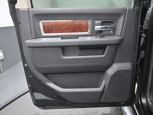 Used 2010 Dodge Ram 1500 Truck Laramie w/ Chrome Accents Group image 14