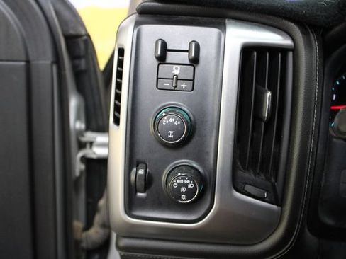 Used 2018 GMC Sierra 2500 SLT w/ Duramax Plus Package AWD/4WD image 15