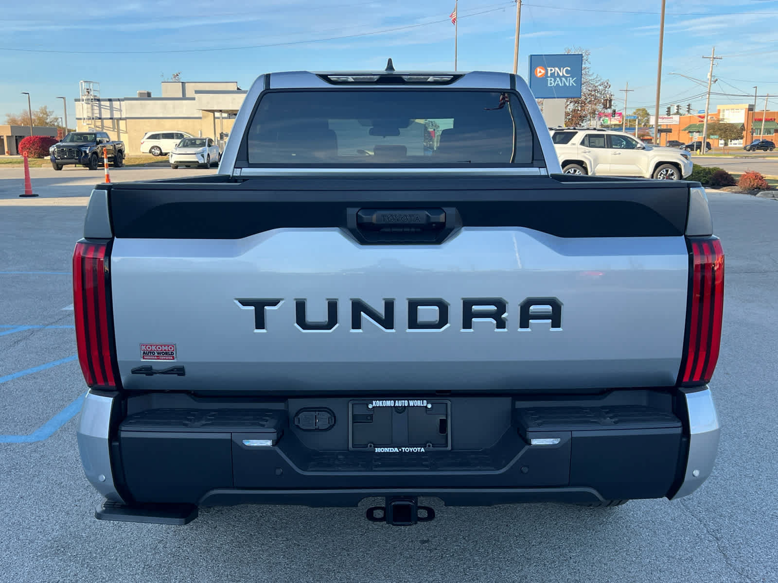 New 2026 Toyota Tundra SR5 w/ SR5 Convenience Package AWD/4WD image 8