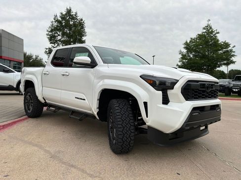 New 2026 Toyota Tacoma TRD Sport AWD/4WD image 4