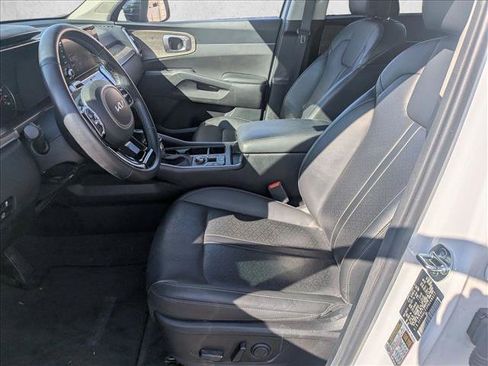 Used 2023 Kia Sorento EX w/ Panoramic Sunroof Package FWD image 14