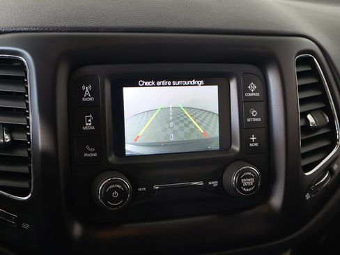 Used 2018 Jeep Compass Sport w/ Cold Weather Group FWD image 6