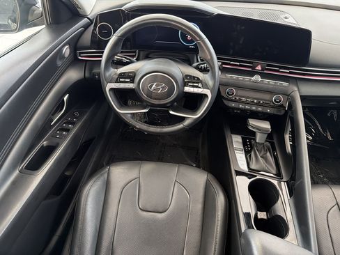 Used 2023 Hyundai Elantra Limited FWD image 32