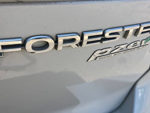 Used 2015 Subaru Forester 2.5i Limited w/ Popular Package #2 AWD/4WD image 25