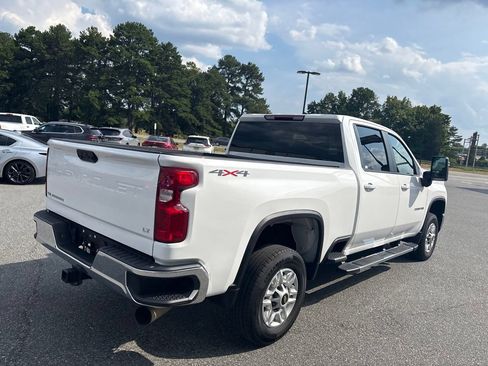 Used 2025 Chevrolet Silverado 2500 LT w/ Convenience Package AWD/4WD image 7