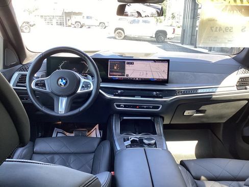 Used 2024 BMW X7 xDrive40i w/ M Sport Package AWD/4WD image 21