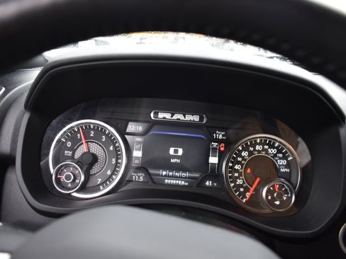 Used 2024 RAM 2500 Big Horn w/ Night Edition image 17