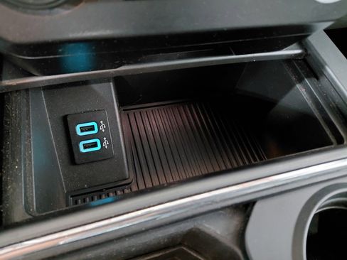 Used 2019 Ford F350 XLT w/ XLT Premium Package image 30