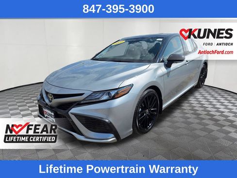 Used 2021 Toyota Camry XSE w/ Navigation Package FWD image 3