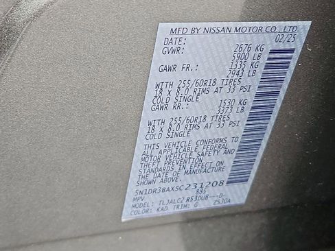 Used 2025 Nissan Pathfinder SV image 28