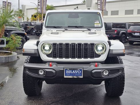 New 2026 Jeep Wrangler Unlimited Rubicon w/ Technology Group image 2