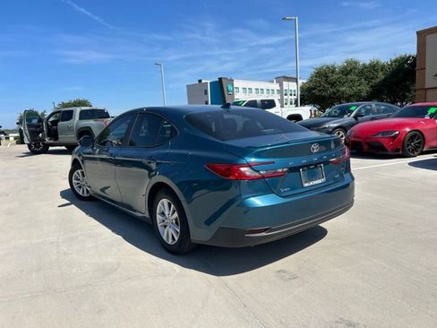 Used 2025 Toyota Camry LE w/ Convenience Package FWD image 6