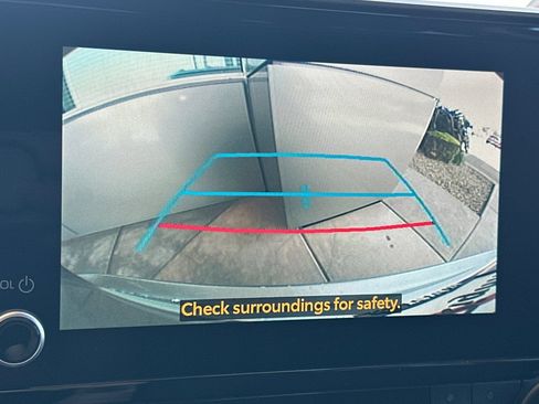 Certified 2025 Toyota Highlander LE AWD/4WD image 24