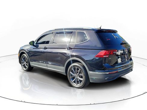 Used 2022 Volkswagen Tiguan SE image 4