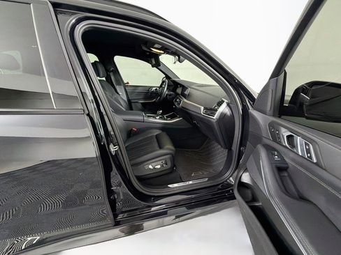 Used 2022 BMW X5 sDrive40i w/ M Sport Package RWD image 32