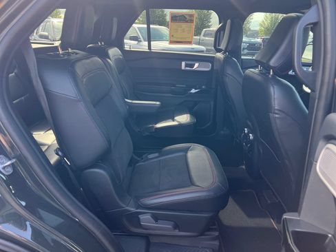 Used 2023 Ford Explorer ST-Line AWD/4WD image 40