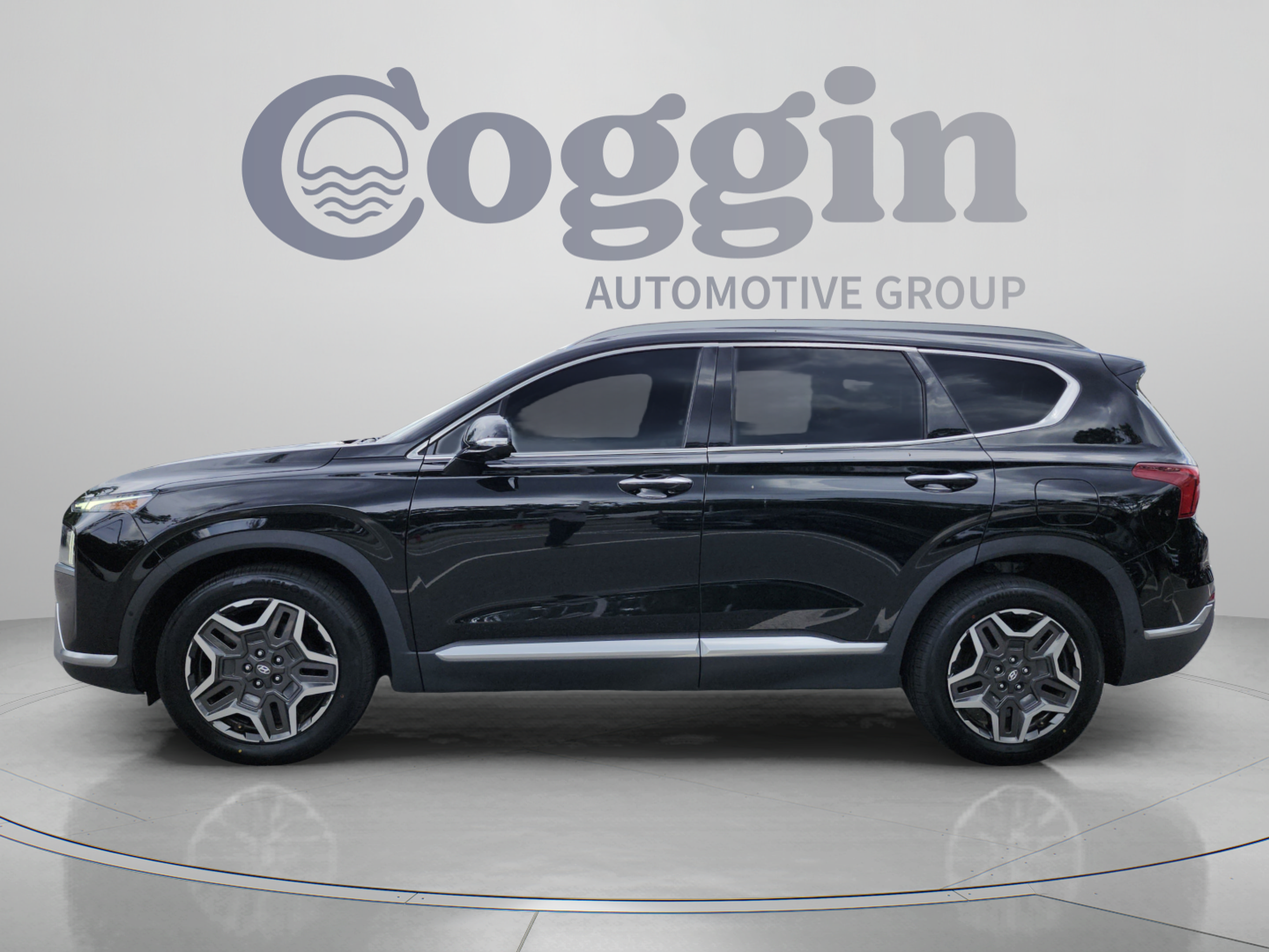 Certified 2021 Hyundai Santa Fe Limited FWD image 3