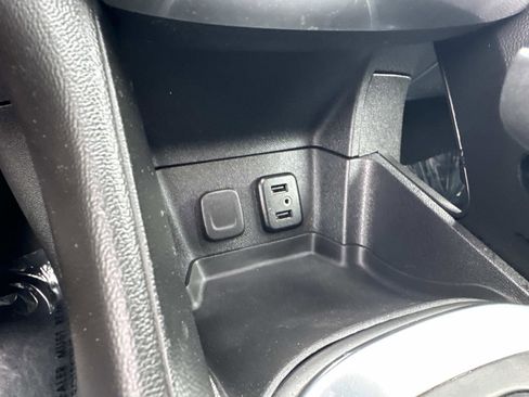 Used 2018 Chevrolet Volt Premier image 24