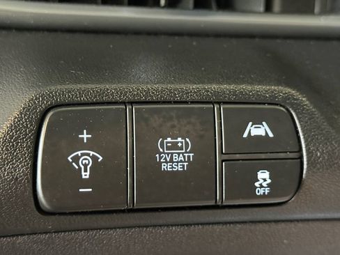 Certified 2023 Hyundai Elantra Blue FWD image 23