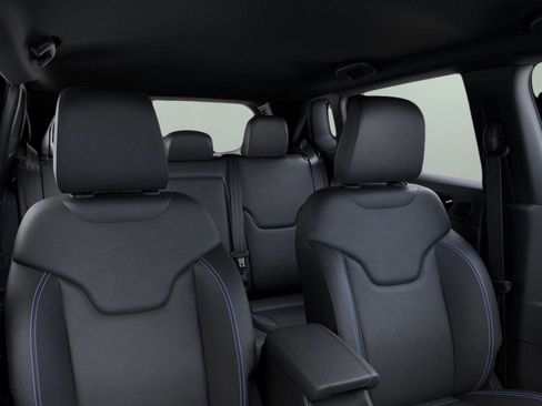 New 2026 Jeep Compass Limited image 26