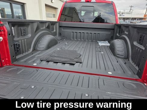 Used 2024 Ford F350 Lariat image 10