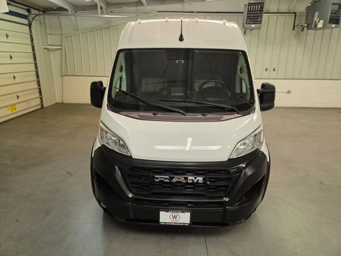 Used 2025 RAM ProMaster 2500 w/ Convenience Group FWD image 12