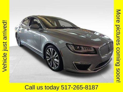 Used 2019 Lincoln MKZ Reserve FWD image 1