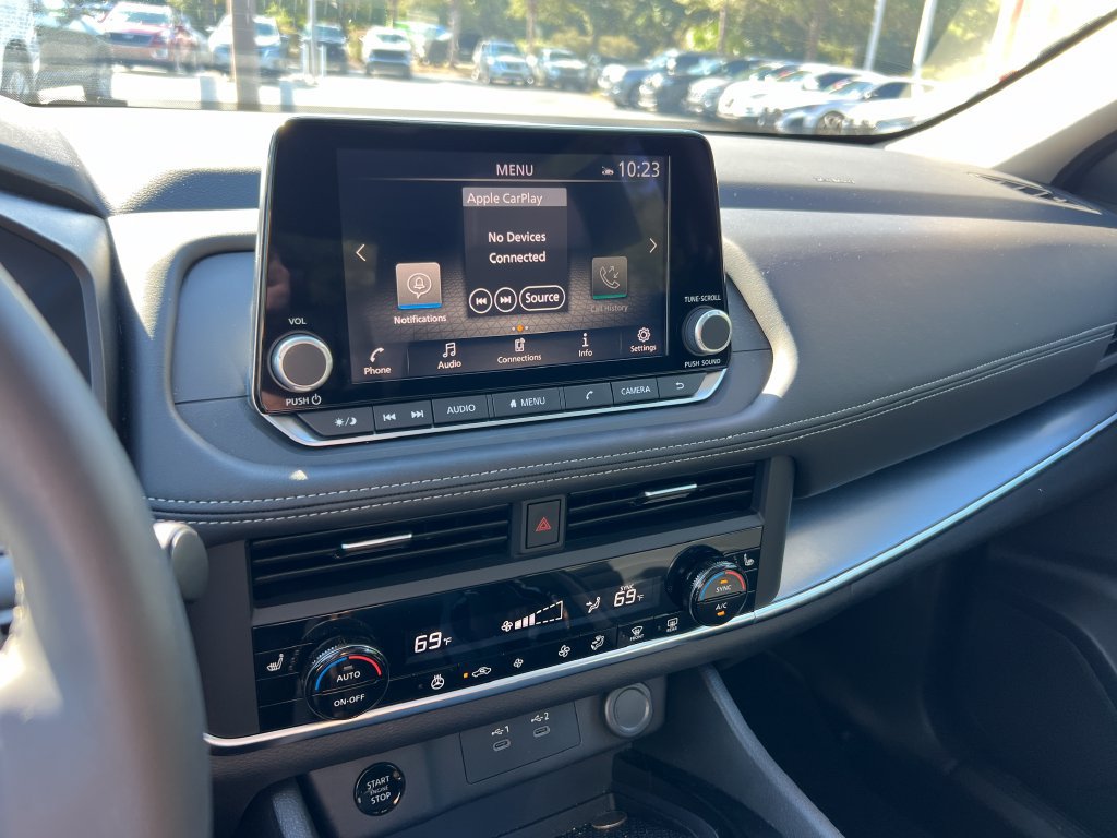 Used 2026 Nissan Rogue SV w/ SV Premium Package FWD image 18