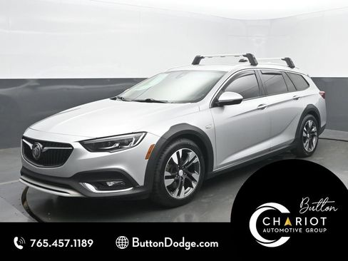 Used 2019 Buick Regal Essence w/ Driver Confidence Package I AWD/4WD image 1