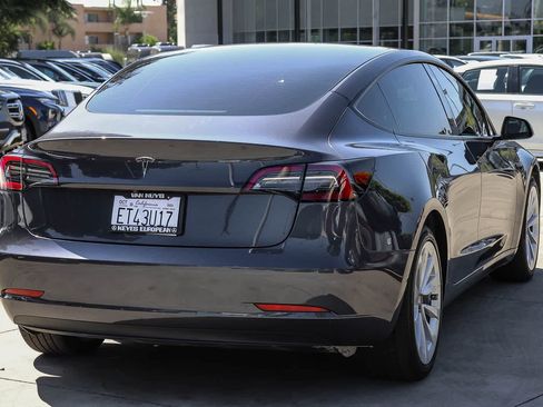 Used 2023 Tesla Model 3 Standard Range RWD image 4