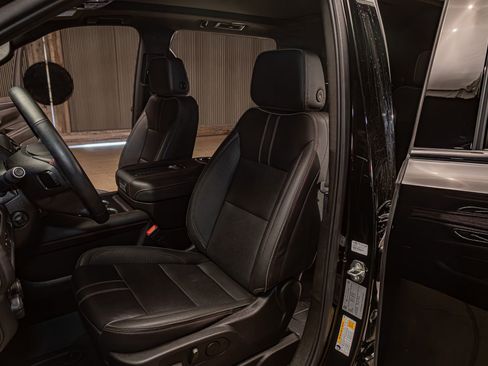 Used 2024 Chevrolet Suburban RST w/ Sport Performance Package AWD/4WD image 20