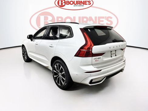 Used 2024 Volvo XC60 B5 Plus w/ Protection Package Premier AWD/4WD image 9