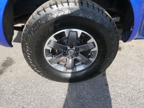 Used 2014 Nissan Frontier Desert Runner image 28