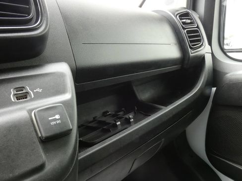 Used 2023 RAM ProMaster 2500 FWD image 24