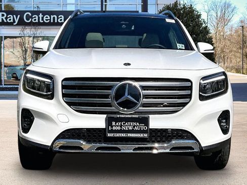 Used 2026 Mercedes-Benz GLB 250 4MATIC image 3
