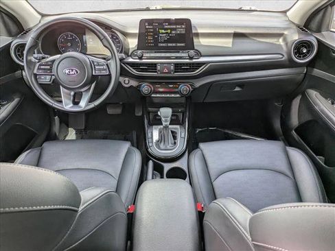 Used 2021 Kia Forte EX image 19