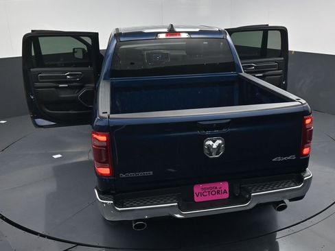 Used 2024 RAM 1500 Laramie AWD/4WD image 12