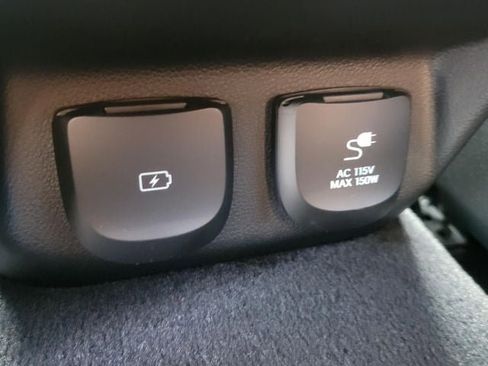 Used 2024 Genesis GV70 3.5T Sport w/ Sport Advanced Package image 29