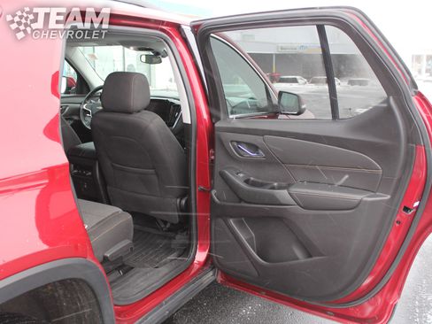 Used 2019 Chevrolet Traverse LT w/ LPO, Floor Liner Package image 24
