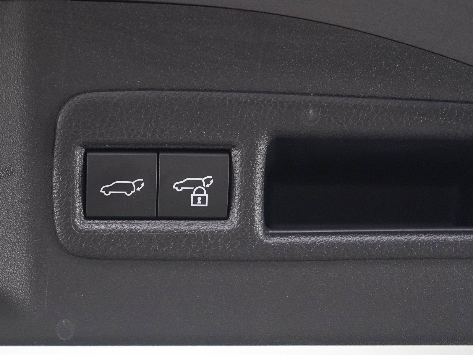 Used 2026 Toyota bZ AWD/4WD image 17